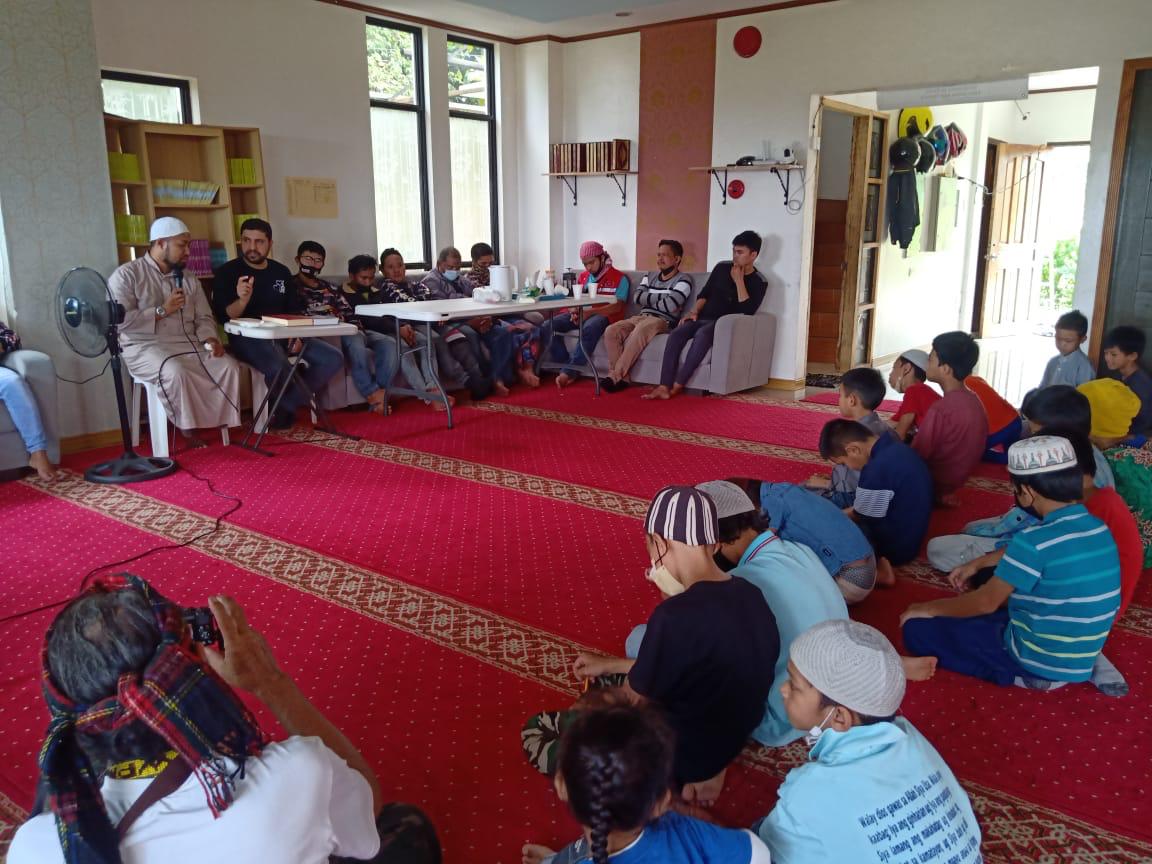 Filipinler’den Hidayet Haberleri Gelmeye Devam Ediyor
